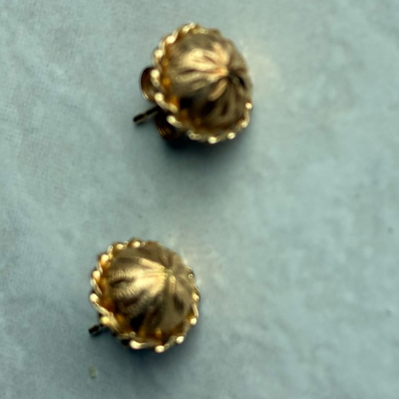 14k Gold Floral Dome Stud Earrings - Classic Women's Jewelry - Picture 3 of 8